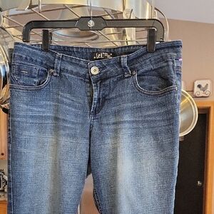 L.E.I. Juniors Blue Jeans Size 11